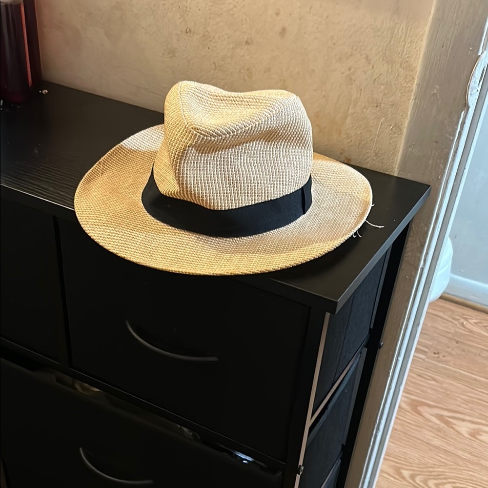 Aria Tan and Black Fedora Hat with Classic Design
